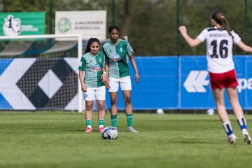 Bild 417 - wBJ Hamburger SV - SV Werder Bremen : Ergebnis : 1:3